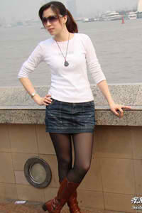 空姐和高铁乘务员服装区别